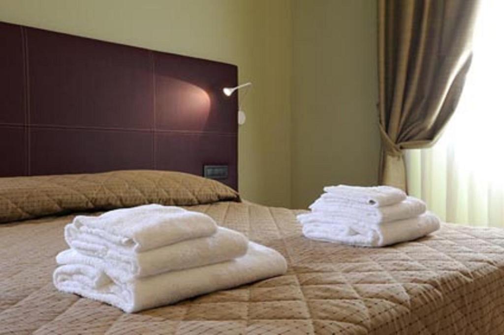 Magione Papale Relais Hotel LʼAquila Cameră foto